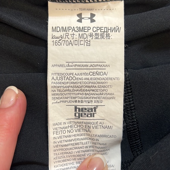 2 Piece Under Armour and Skort and Jegging Medium - Picture 4 of 5